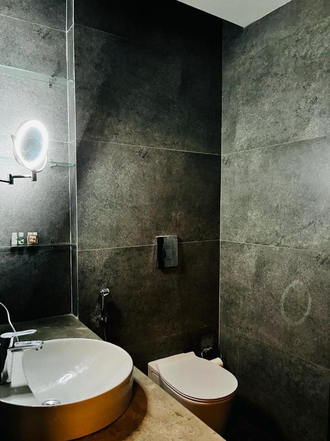 Luxe Apartment By Hey Studio'S Ghaziabád Exteriér fotografie